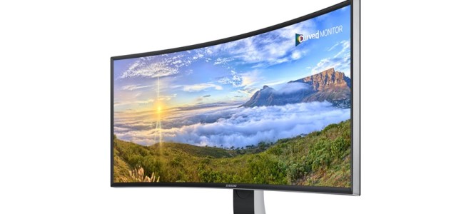 Curved monitor