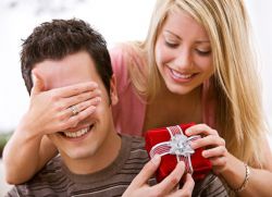 23 fevral kuni sevgilingiz uchun asl sovg'a nima?