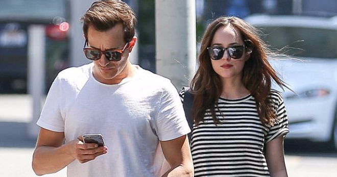 Dakota Jonson yangi erkak do'sti bo'lganmi?