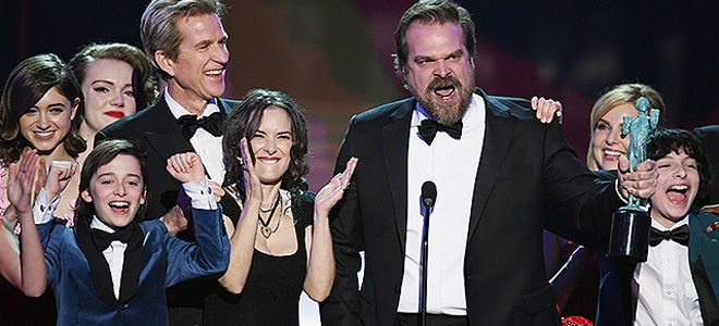 Pantiesdagi keng kalçalar