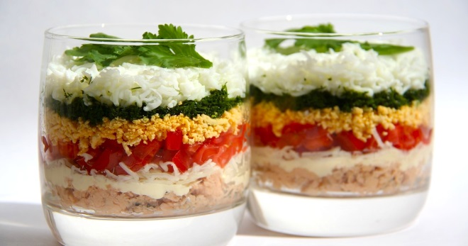 Puffed salads mazali va go'zal atirlar uchun eng yaxshi retseptlar