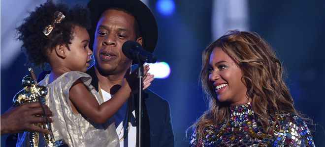 Advokatlar Beyonce va Jey Z farzand asrab olish uchun muzokaralar olib bormoqda