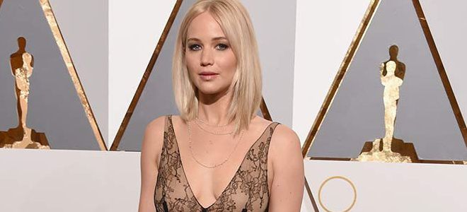 Topiqda turganda anal porno Vanessa Hudgens porno