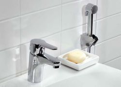 Gigienik dush bilan mikser