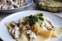 Tovuqdan beshbarmakni qanday tayyorlash mumkin?