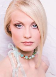 Ko'k ko'zlar uchun to'y liboslari