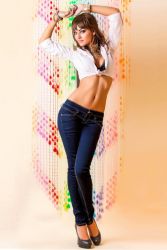 To'q rangli jinsi jinslar