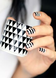 Yalangoch qizning pubik maydonining fotosurati Porno internet onlayn